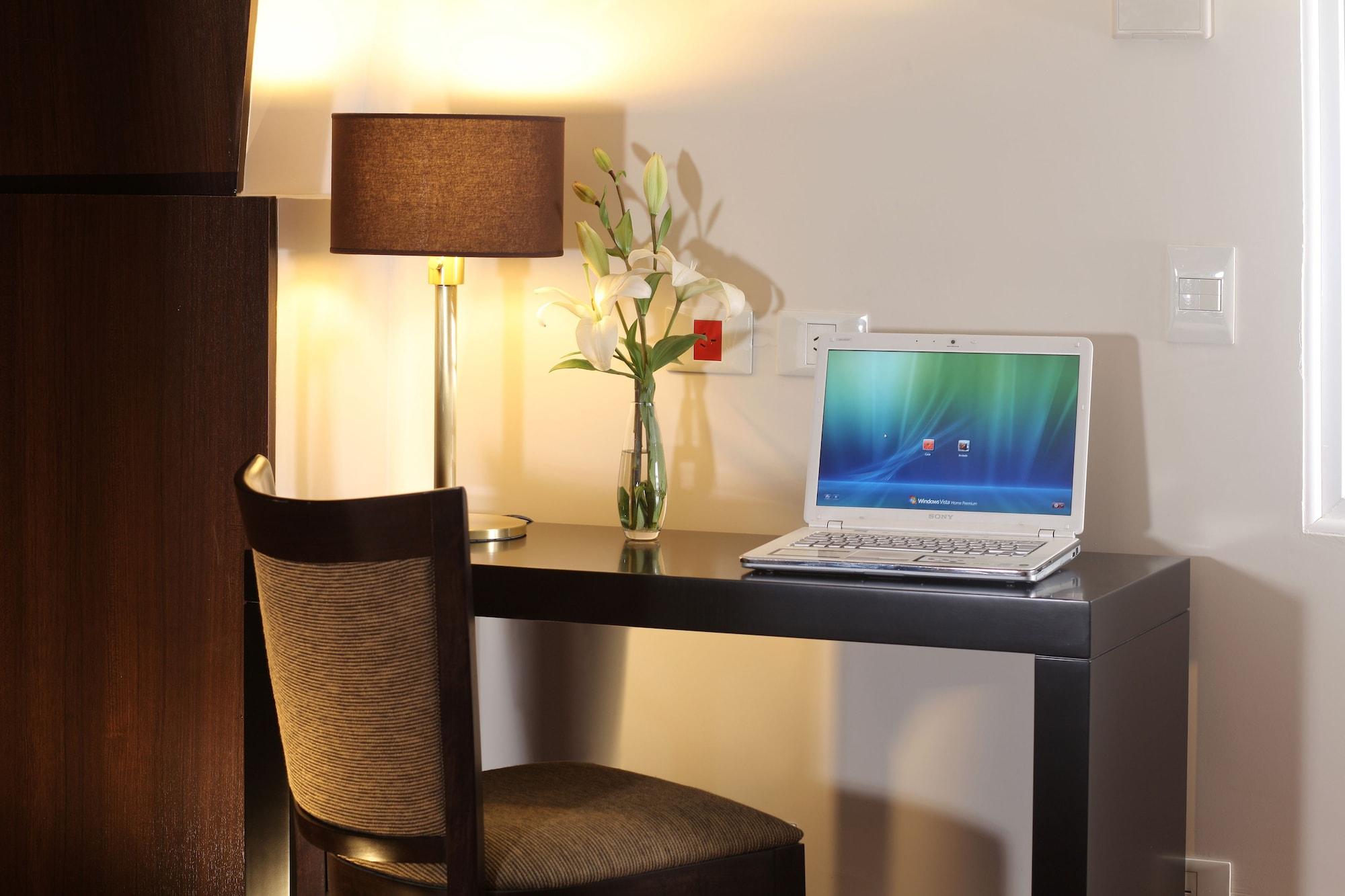 Europlaza Hotel & Suites Buenos Aires Zewnętrze zdjęcie